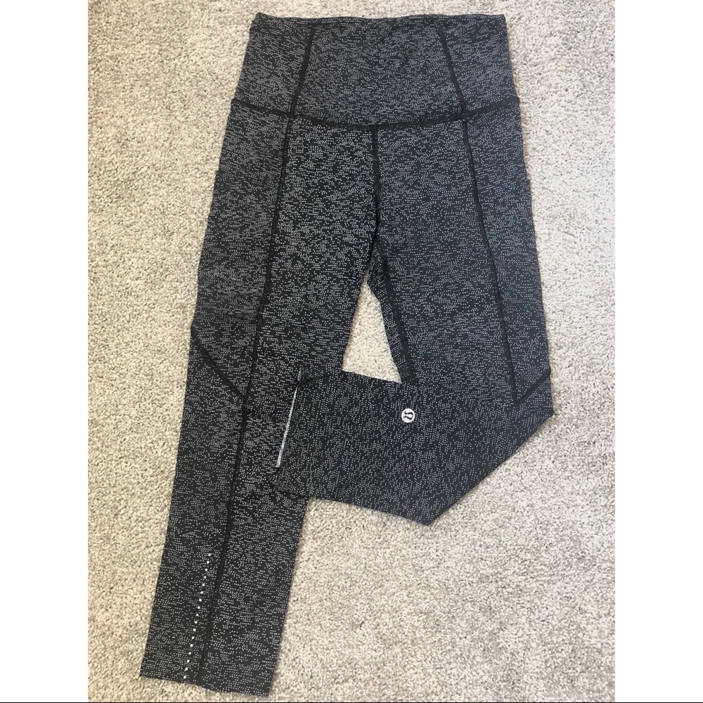 RARE Lululemon Fast Free Crop II 19” Sz 2